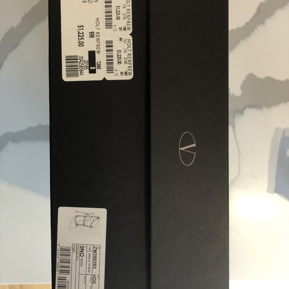 VALENTINO GARAVANI ROCKSTUD ANKLE STRAP PUMP - Picture 9 of 15